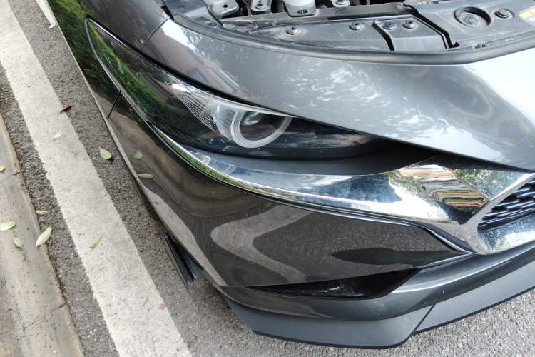 Used Mazda 3 Axela 2020 2.0L Automatic ZhiXuan Edition Right Front Headlight