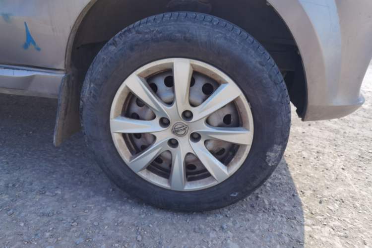 Used Jinbei New Hiace S 2021 1.5L Wealth Model Non-Air-Conditioned Version National VI Standard SWC15M Right Front Wheel Hub