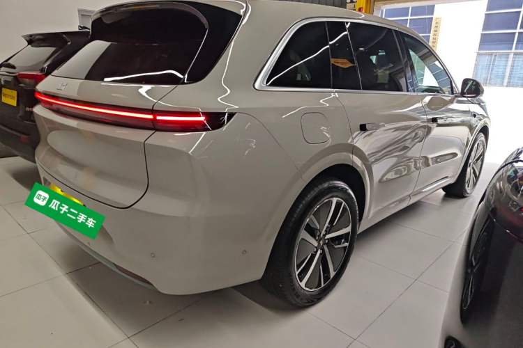 Used Li Auto L6 2024 Pro Model Rear Right 45 Deg