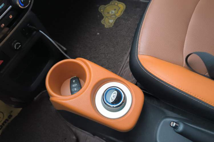 Used Chery QQ Little Ant 2018 400 4-Seater Smart Edition Gear Lever