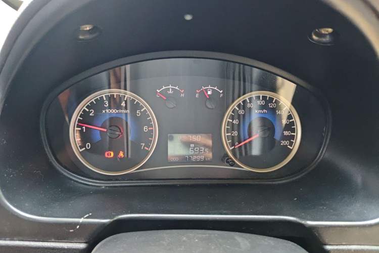 Used Dongfeng Fengon 330 2014 1.5L Manual Utility Version DK15 Instrument Cluster