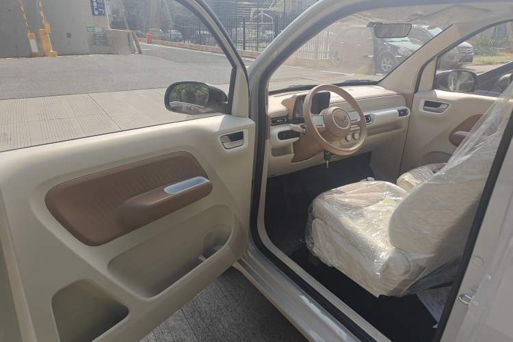 Used Wuling Hongguang MINIEV 2024 3rd Generation 215km Youth Edition