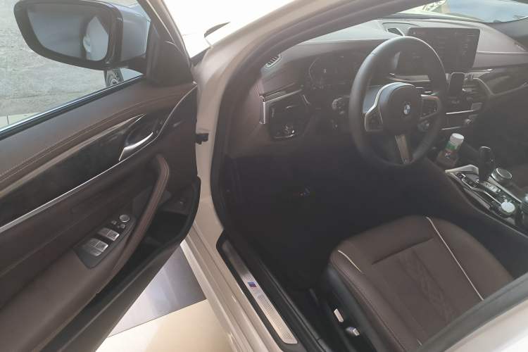 Used BMW 5 Series 2022 Restyled 525Li M Sport Package
