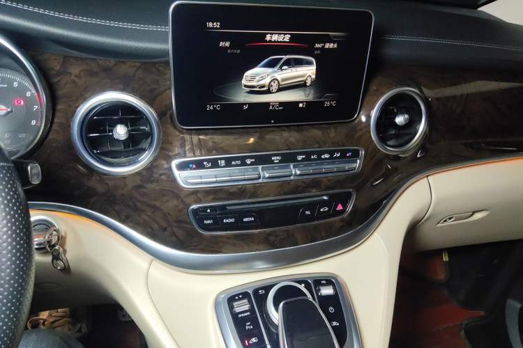 Used Mercedes-Benz V-Class 2018 V 260 L Prestige Extended Version China VI