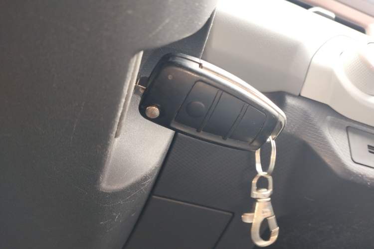 Used Chery QQ Ice Cream 2022 170km Sundae Phosphate Lithium-Ion
