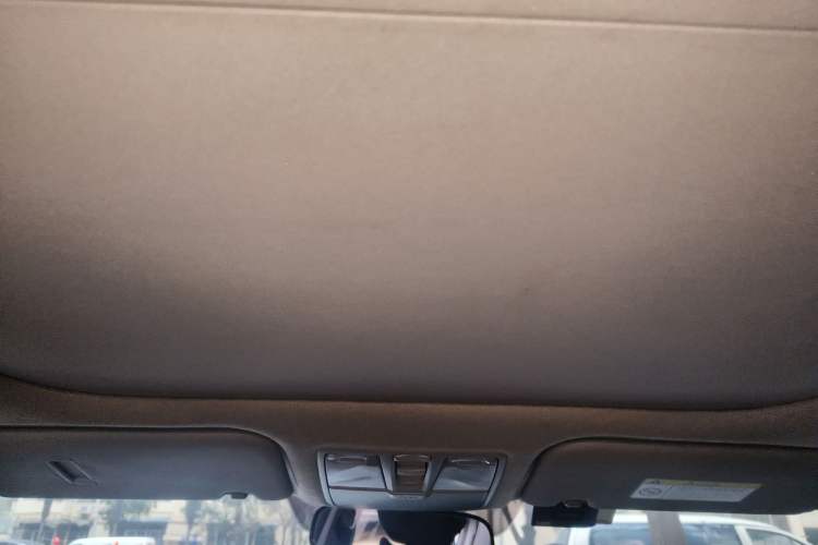 Used Hyundai ix25 2015 1.6L Automatic Two-Wheel Drive Smart GLS Trim Headliner