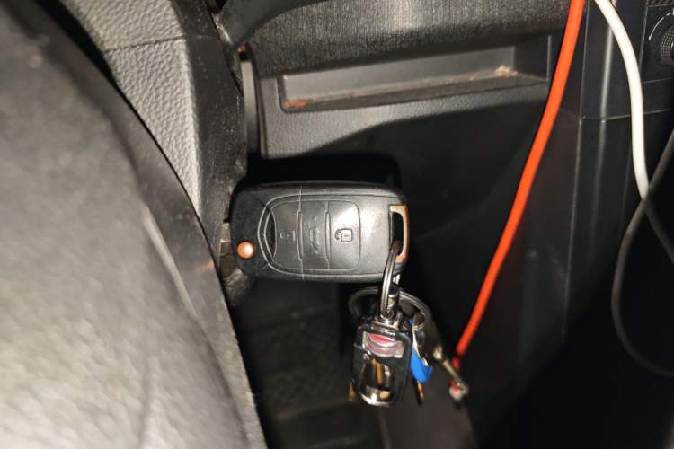 Used Wuling Hongguang PLUS 2020 1.5L Manual Standard Edition 5 Seats