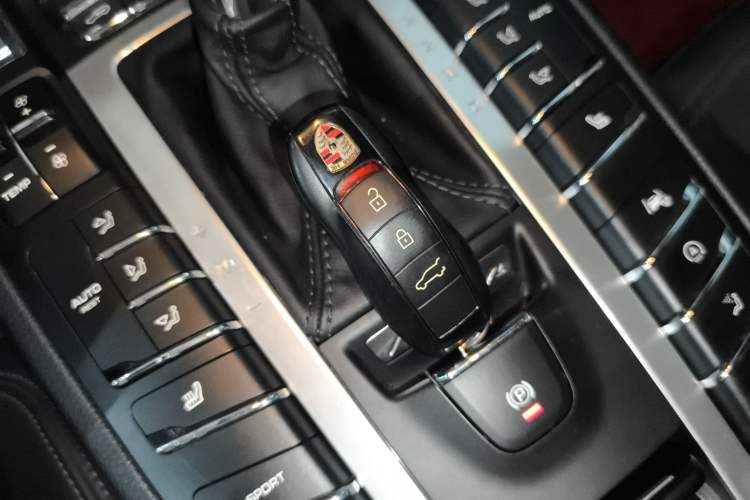 Used Porsche Macan 2018 Macan 2.0T