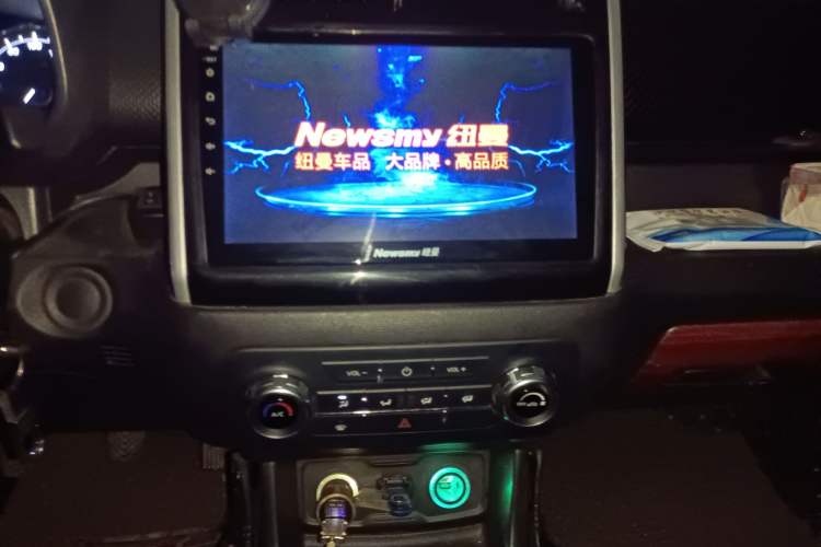 Used CHANGAN OSHAN X70A 2018 1.5L Manual Standard Edition
