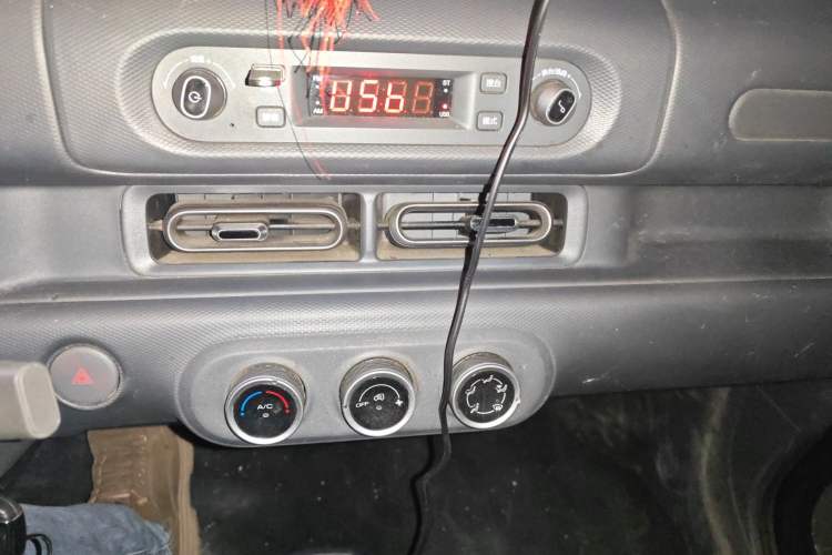 Used Wuling Zhiguang New Energy 2025 Comfort Model Audio And AC Panel