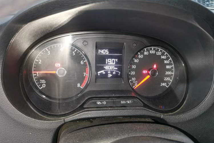 Used Volkswagen Polo 2016 1.4L Manual Fashion Model