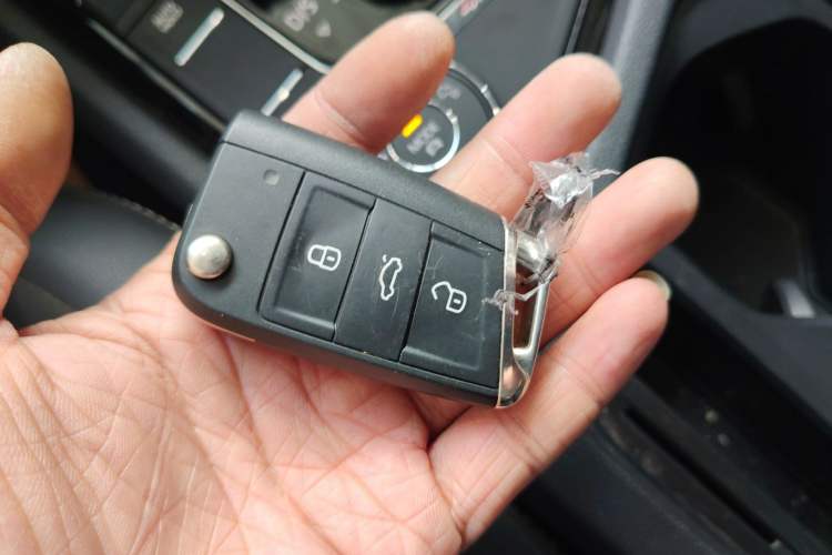 Used Volkswagen Tiguan L 2021 380TSI Automatic All-Wheel Drive R-Line Comfort Plus 7-Seater Vehicle Key