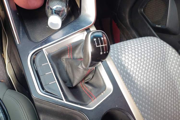 Used Geely Auto Binray 2018 14T Manual Colorful Edition