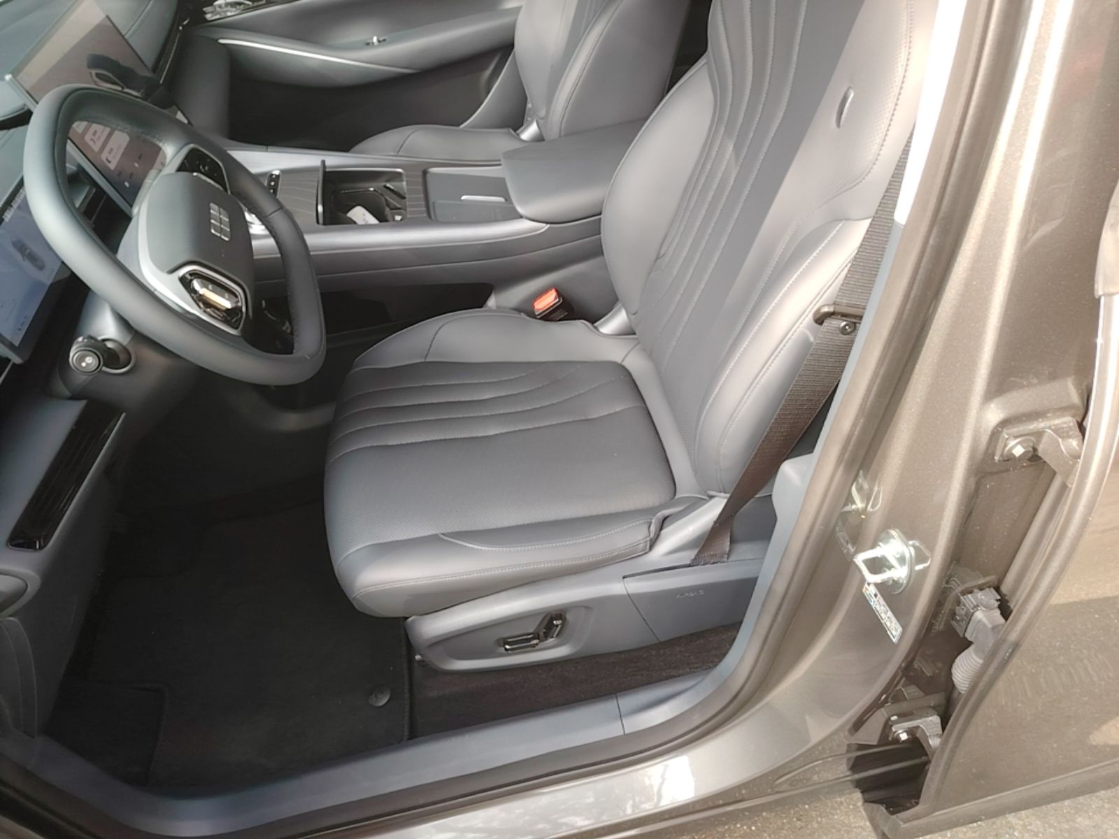 Geely Galaxy E5 2026 Model 610km Exploration+ Edition — снимка 17