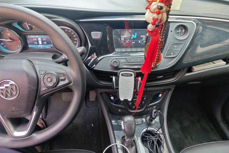 Used Buick Envision 2015 20T Two-Wheel-Drive Leading Model