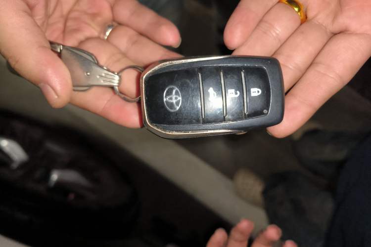 Used Toyota Highlander 2015 2.0T Four-Wheel Drive Ultimate Edition 7-Seater
