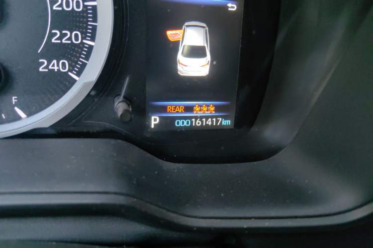 Used Toyota Corolla 2021 TNGA 1.5L CVT Elite Edition Odometer Close Up