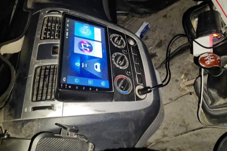 Used Foton MP-X E 2017 2.0L New Express Long Wheelbase 4Q20M Audio And AC Panel