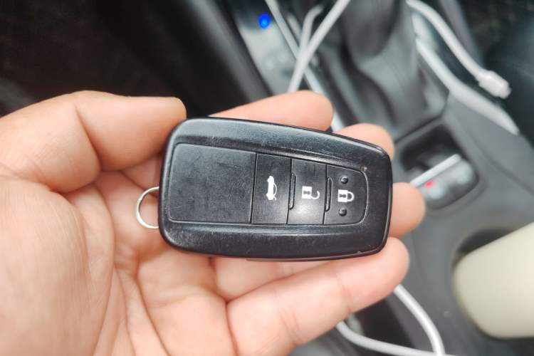 Used Toyota Levin 2022 Dual-Motor 1.8H E-CVT Progressive Edition Vehicle Key