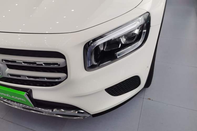 Used Mercedes-Benz GLB 2022 Updated GLB 200 Fashion Edition