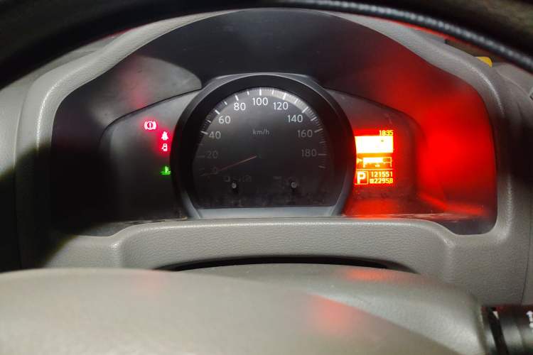 Used Nissan NV200 2014 1.6L CVT Luxury Model China IV Standard
