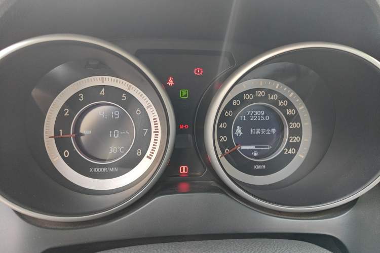 Used Bestune X80 2013 2.0L automatic comfort version Instrument Cluster