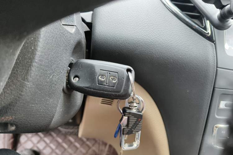 Used Bestune B50 2013 1.6L manual luxury version
