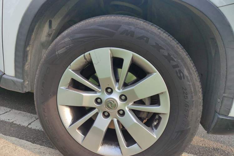 Used Dongfeng Fengdu MX6 2015 2.0L CVT Two-Wheel Drive Dream Edition
