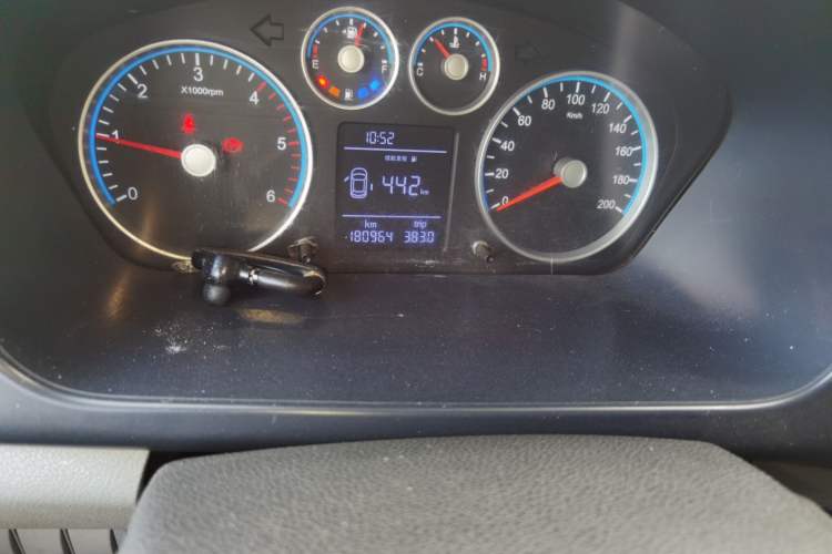 Used Foton Toano 2019 2.5T Extended-Wheelbase Mid-Roof 5-7 Seater 4J25TC3