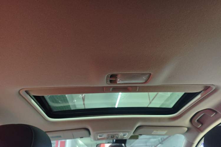 Used Nissan Sylphy 2022 Classic 1.6XL CVT Luxury Edition Headliner