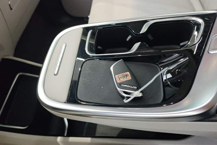 Used SAIC MAXUS Dajia 9 2024 Restyled Super Hybrid Long-Range Forest Edition 7-Seater