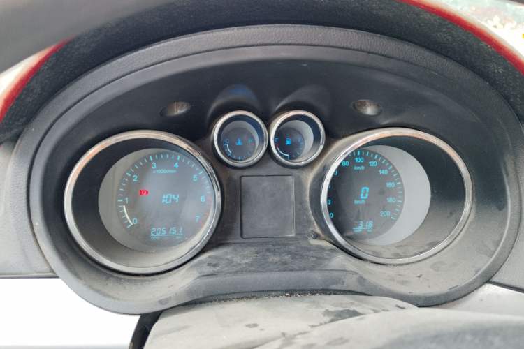 Used CHANGAN KAICHENG Ruixing M90 2016 2.0L Standard Version 4G94S Instrument Cluster