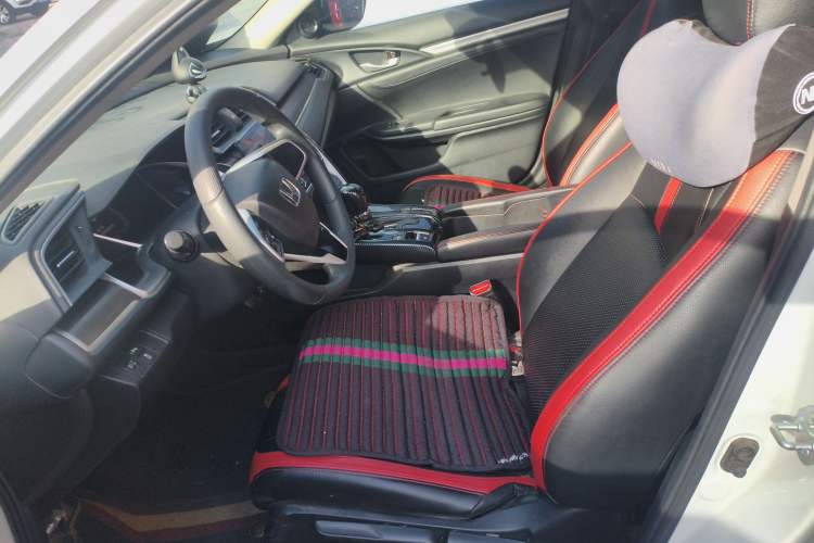 Used Honda Civic 2019 220TURBO CVT Dynamic Edition China VI Left Front Seat