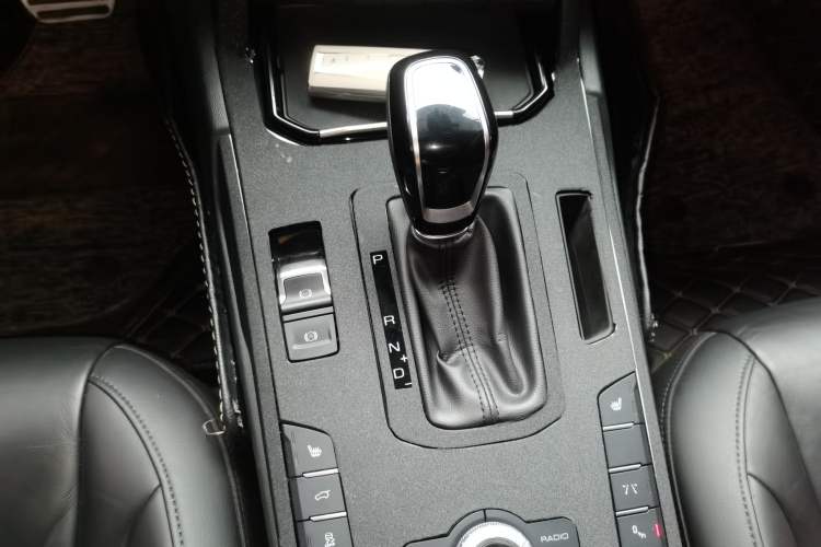 Used Wey VV7 2017 2.0T Flagship Model