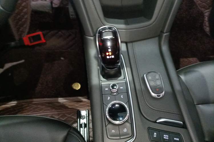 Used Cadillac XT5 2022 2.0T Two-Wheel Drive Luxury Version
