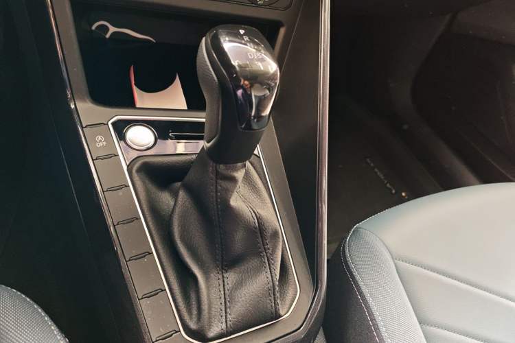 Used Volkswagen Lavida 2023 New Sharp 1.5L Automatic Outstanding New Vision Edition