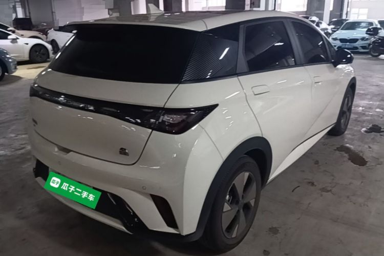 Used BYD Dolphin 2023 420 km Fashion Edition
