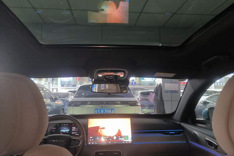 Used Chery Tiggo 8 PLUS C-DM 2025 1.5T 116 km Prestige Version 5 Seats