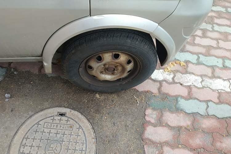 Used CHANGAN KAICHENG Star 2009 1.0L-SC6363B4-JL465Q Right Front Wheel Hub