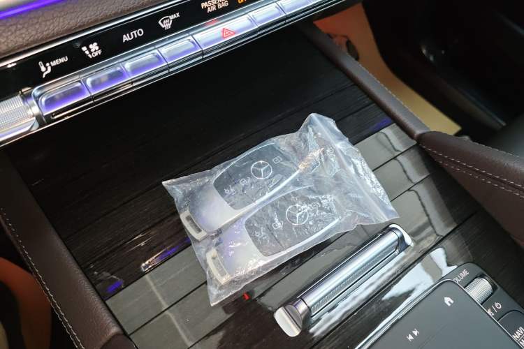 Used Mercedes-Benz GLE 2020 Restyled GLE 350 4MATIC Fashion Edition Interior 1