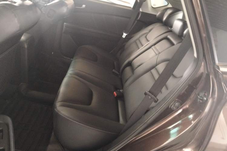 Used Luxgen U6 SUV 2015 1.8T Fashion Edition Left Rear Seat