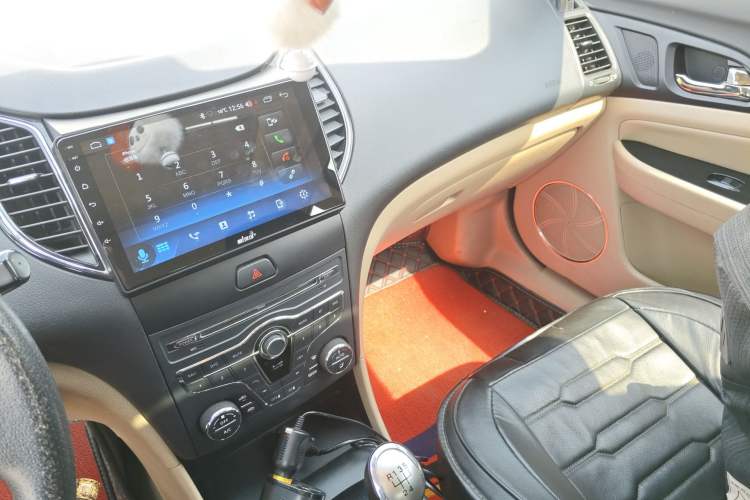 Used Bestune B50 2013 1.6L manual luxury version Audio And AC Panel