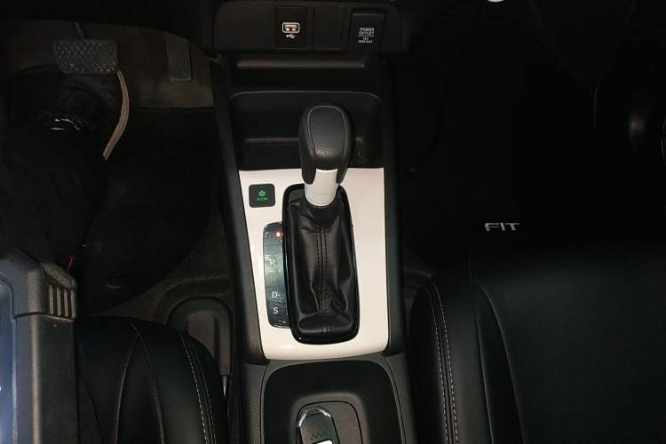 Used Honda Fit 2021 1.5L CVT Trend Edition Gear Lever