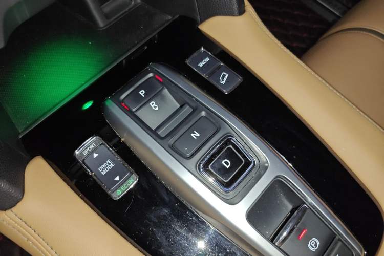 Used Honda UR-V 2020 370TURBO Four-Wheel Drive Prestige Edition Gear Lever