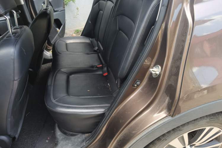 Used Kia Sportage R 2016 2.0L Automatic Two-Wheel Drive DLX Left Rear Seat