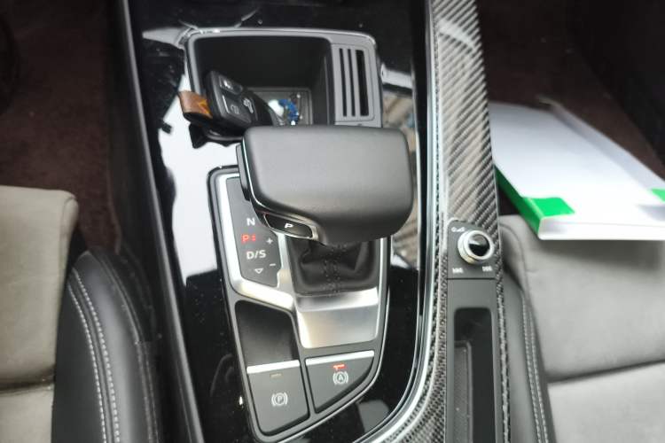 Used Audi A4L 2022 45 TFSI quattro Prestige Dynamic Edition Gear Lever