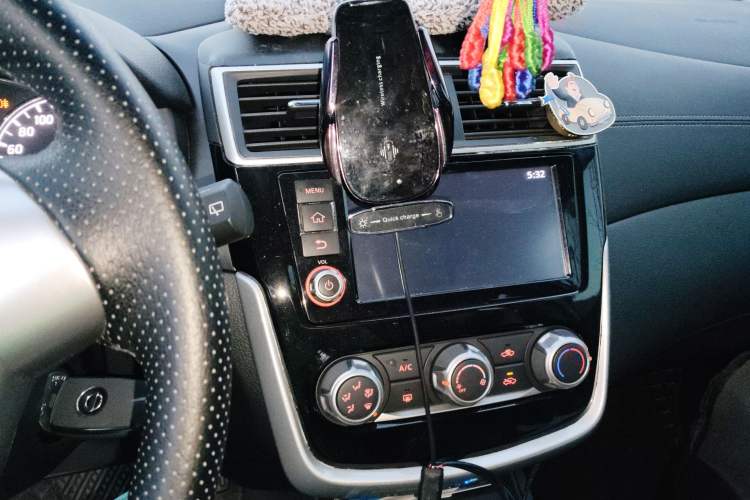 Used Nissan Tiida 2024 1.6L CVT Cool Dynamic Edition
