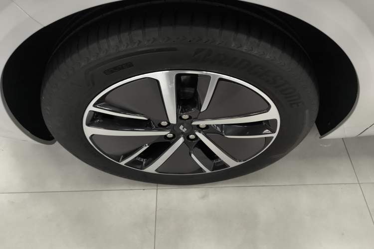 Used Li Auto L6 2024 Max Left Front Wheel Hub