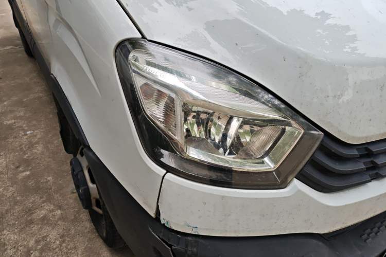 Used Iveco Eurocargo 2021 2.0T Manual Super Rui Long Wheelbase Short Overhang High Roof Side-Sliding Door F1A