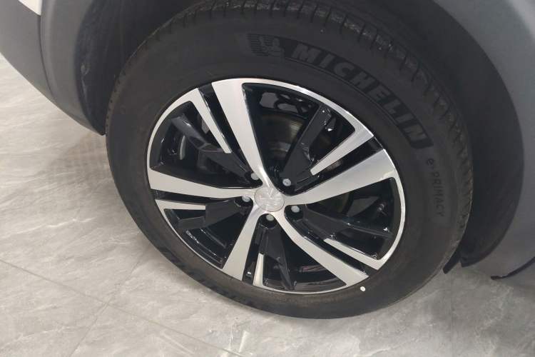 Used Peugeot 5008 2021 360THP 5-Seater Strength Edition Right Rear Wheel Hub